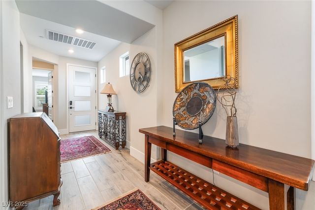 9553 Jadeite Lane, Las Vegas, NV 89143