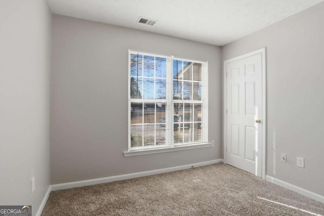 9553 Lakeview Circle, Union City, GA 30291