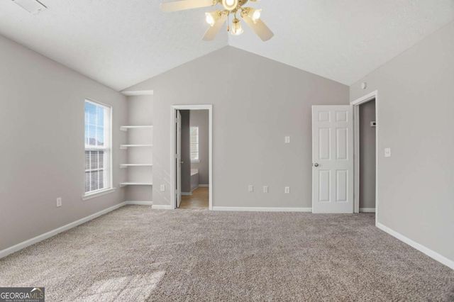 9553 Lakeview Circle, Union City, GA 30291