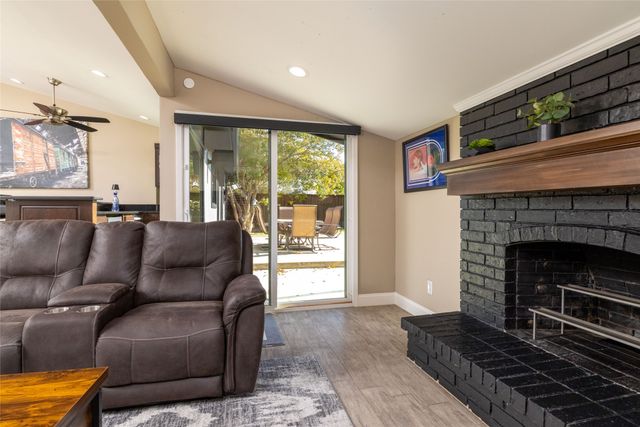 4100 Foxmoor Court, Arlington, TX 76016