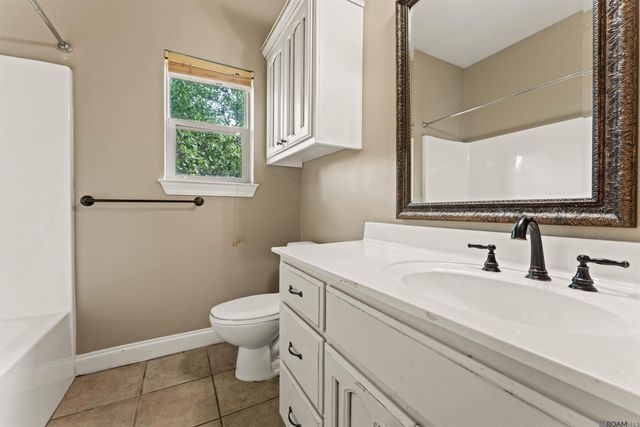 35671 Ridgeland Dr, Denham Springs, LA 70706
