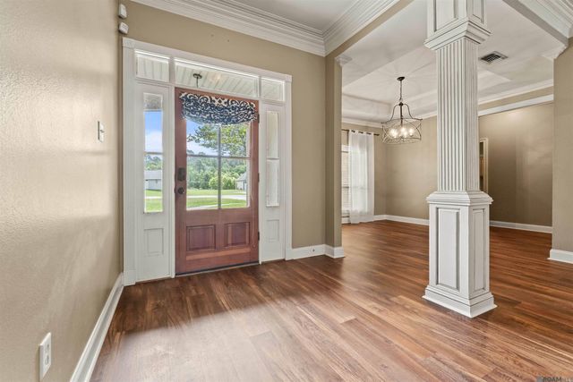 35671 Ridgeland Dr, Denham Springs, LA 70706