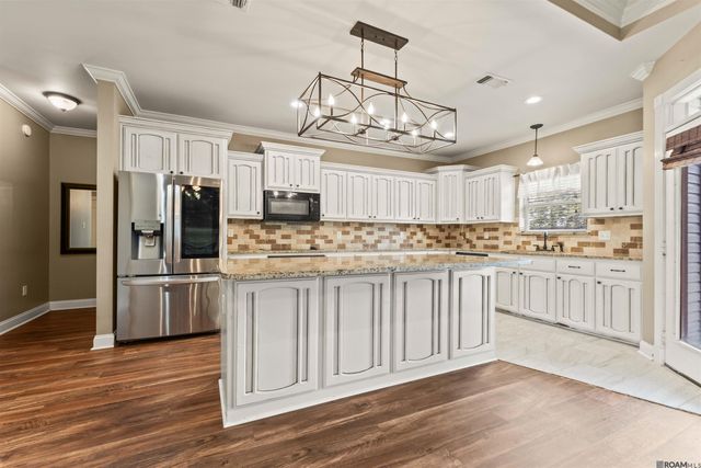 35671 Ridgeland Dr, Denham Springs, LA 70706