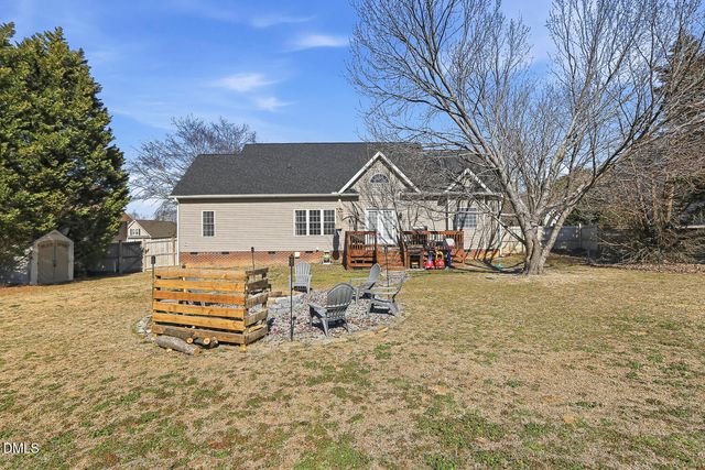 125 Dexterfield Drive, Fuquay Varina, NC 27526