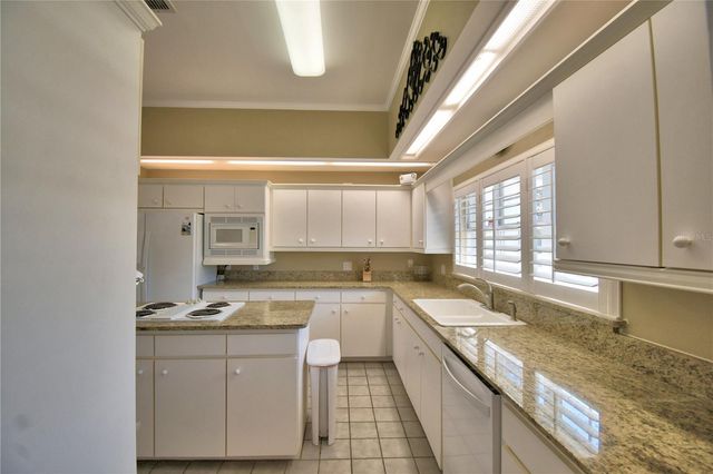 104 FAIRWAY DRIVE, Haines City, FL 33844