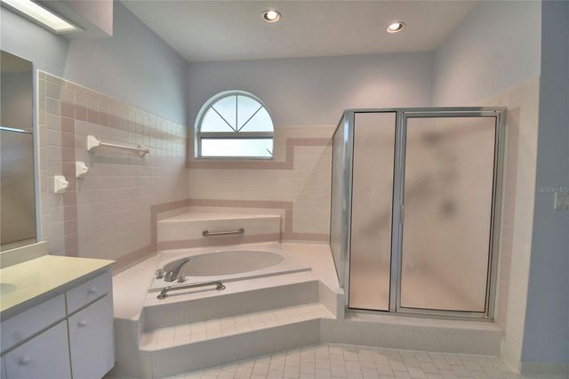 104 FAIRWAY DRIVE, Haines City, FL 33844