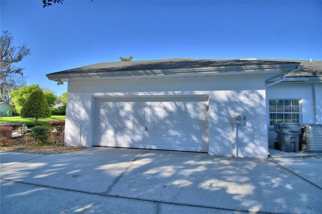 104 FAIRWAY DRIVE, Haines City, FL 33844