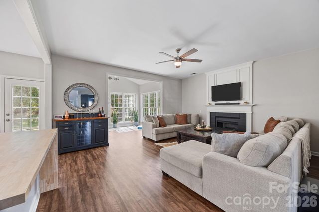173 Coronilla Road, Mooresville, NC 28117