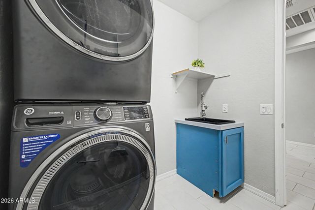 18614 W HONEYSUCKLE Drive, Wittmann, AZ 85361