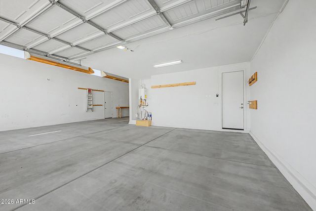 18614 W HONEYSUCKLE Drive, Wittmann, AZ 85361