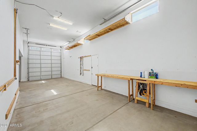 18614 W HONEYSUCKLE Drive, Wittmann, AZ 85361