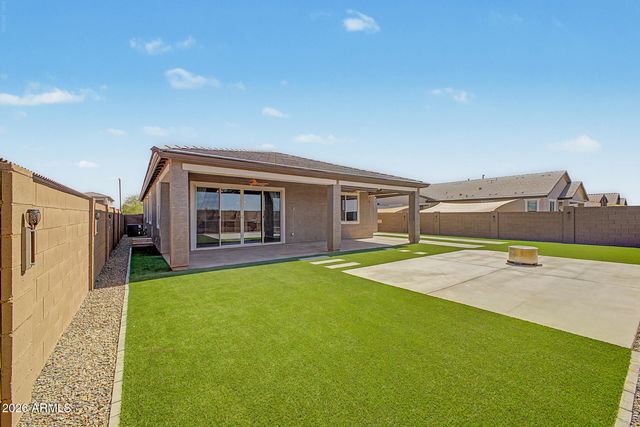 18614 W HONEYSUCKLE Drive, Wittmann, AZ 85361