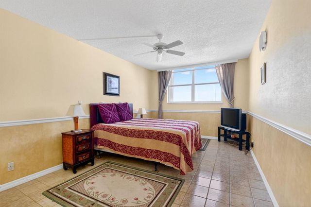 3540 S Ocean Boulevard 604, South Palm Beach, FL 33480