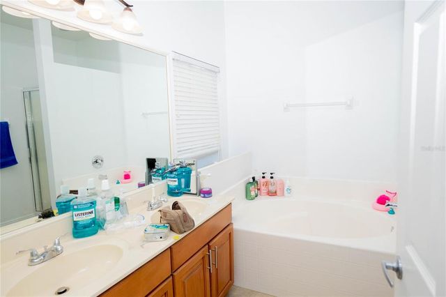 2268 VICTORIA FALLS DRIVE, Orlando, FL 32824
