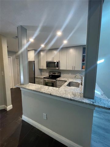 7652 SPRING BAY COVE 3, Orlando, FL 32819