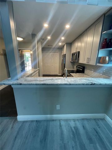 7652 SPRING BAY COVE 3, Orlando, FL 32819