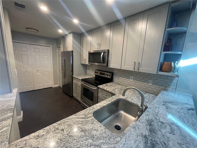 7652 SPRING BAY COVE 3, Orlando, FL 32819