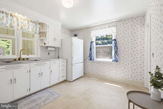 20 HILL LN, Mohnton, PA 19540