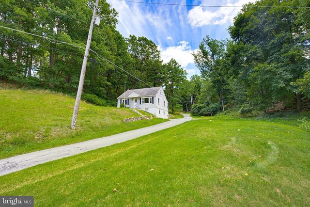 20 HILL LN, Mohnton, PA 19540