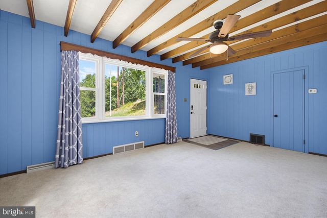20 HILL LN, Mohnton, PA 19540