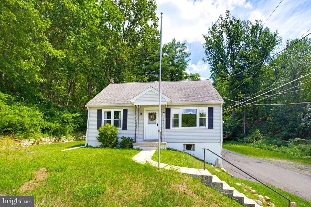 20 HILL LN, Mohnton, PA 19540