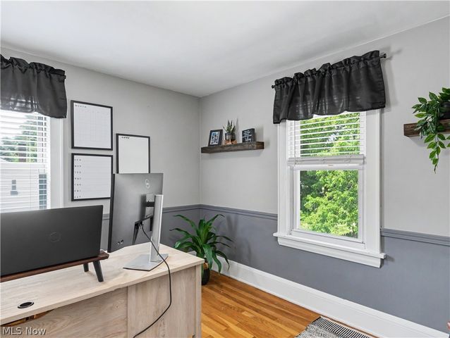 2048 9th Street, Cuyahoga Falls, OH 44221
