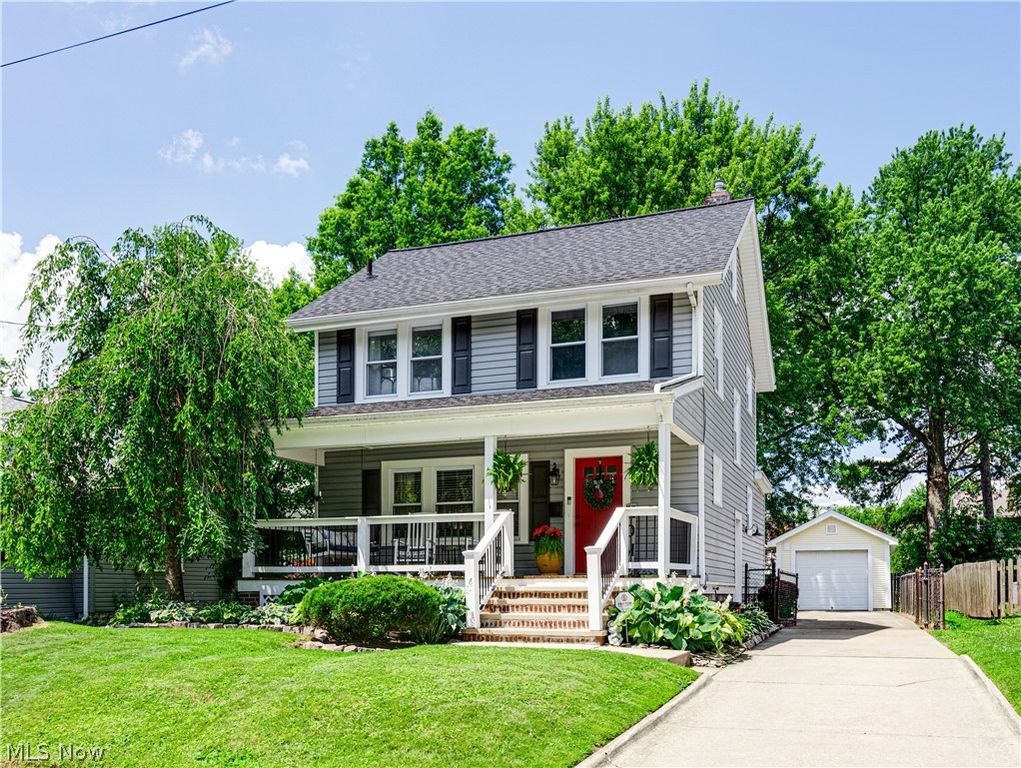 2048 9th Street, Cuyahoga Falls, OH 44221