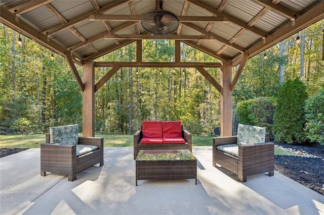 6025 Carruth Lake Drive, Cumming, GA 30028