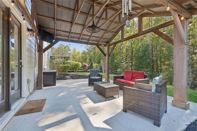 6025 Carruth Lake Drive, Cumming, GA 30028