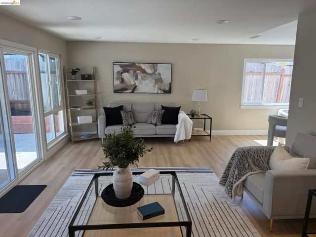 4417 Meadowbrook Dr, El Sobrante, CA 94803