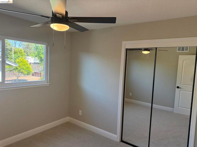 4417 Meadowbrook Dr, El Sobrante, CA 94803