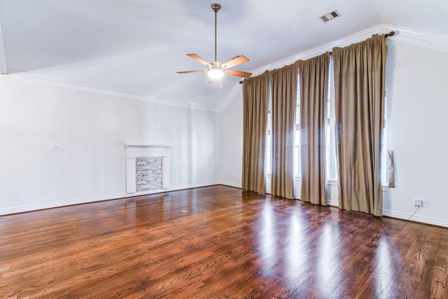 5976 Kansas Street, Houston, TX 77007