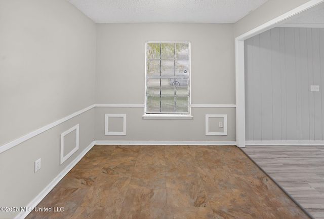 4827 Cottonwood Lane, Jackson, MS 39212