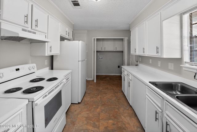 4827 Cottonwood Lane, Jackson, MS 39212