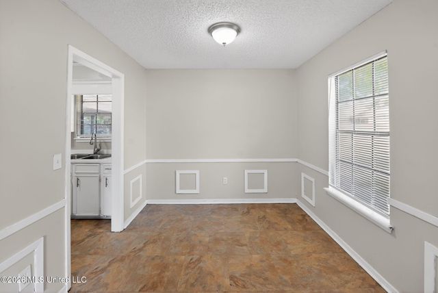 4827 Cottonwood Lane, Jackson, MS 39212
