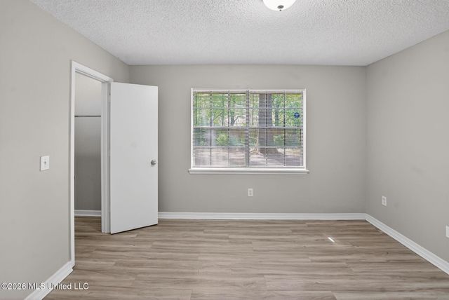 4827 Cottonwood Lane, Jackson, MS 39212