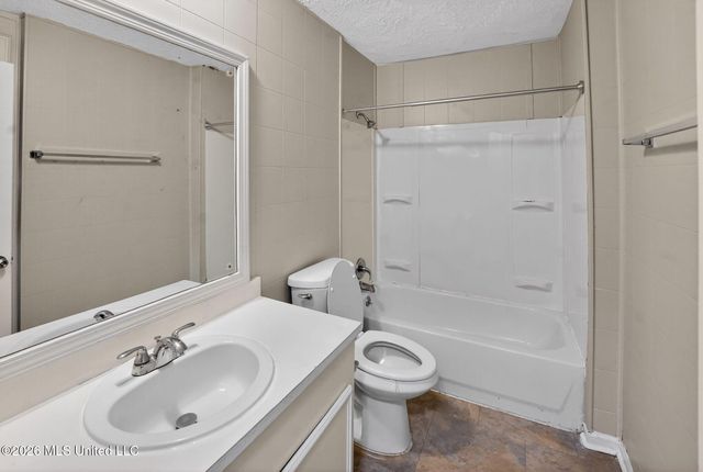 4827 Cottonwood Lane, Jackson, MS 39212