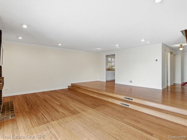 1715 River Road 22, Saint Clair, MI 48079