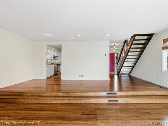 1715 River Road 22, Saint Clair, MI 48079