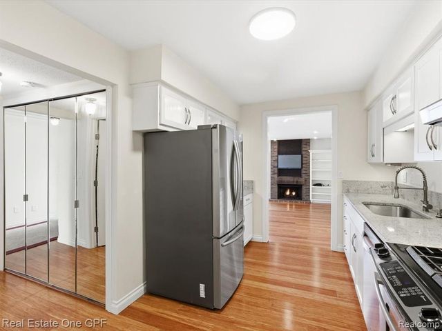 1715 River Road 22, Saint Clair, MI 48079