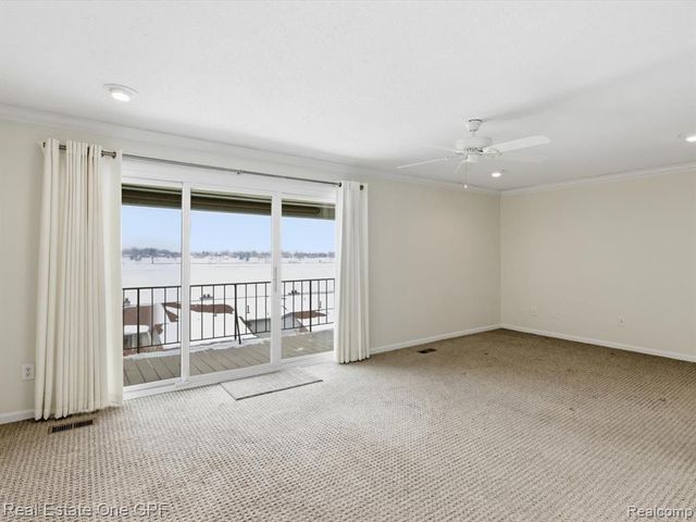 1715 River Road 22, Saint Clair, MI 48079