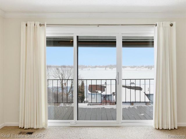 1715 River Road 22, Saint Clair, MI 48079