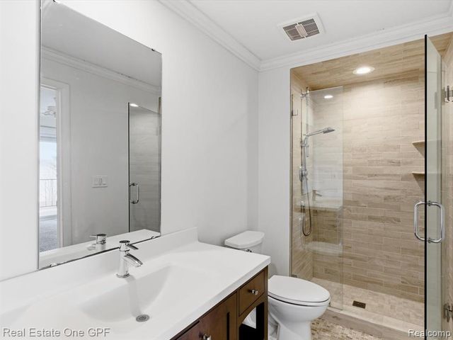 1715 River Road 22, Saint Clair, MI 48079