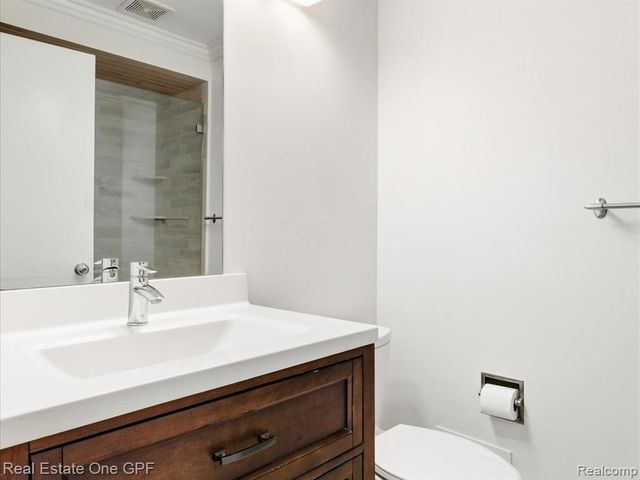 1715 River Road 22, Saint Clair, MI 48079