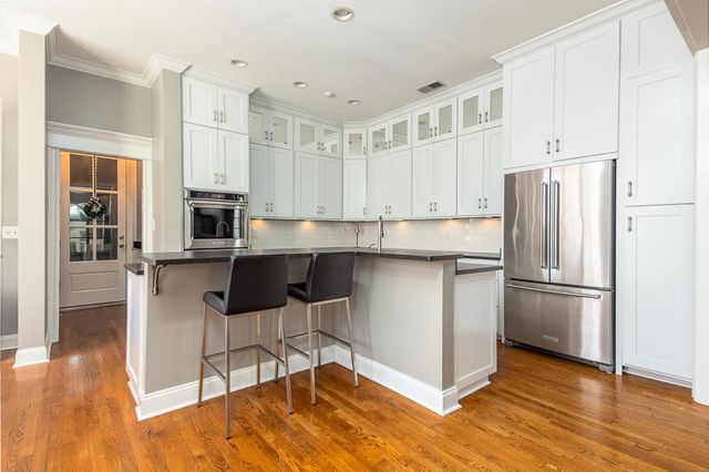 170 HARBOR ISLE CIR N, Memphis, TN 38103