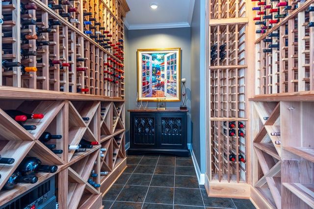 170 HARBOR ISLE CIR N, Memphis, TN 38103