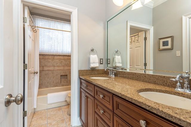 170 HARBOR ISLE CIR N, Memphis, TN 38103