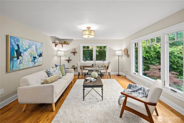 3924 S Pilgrim St, Seattle, WA 98118
