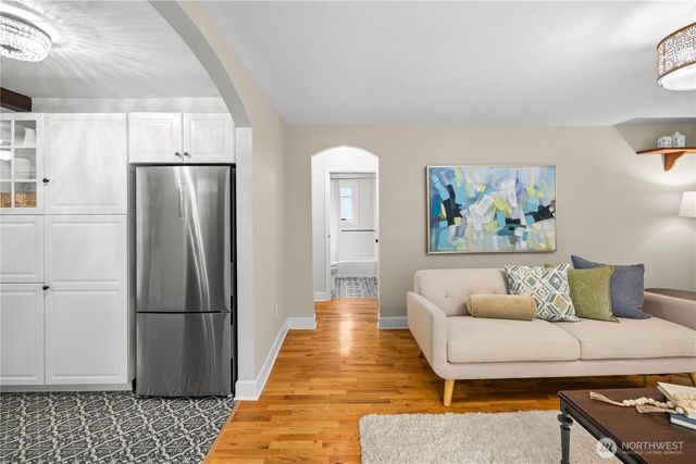 3924 S Pilgrim St, Seattle, WA 98118