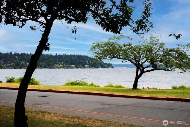 3924 S Pilgrim St, Seattle, WA 98118